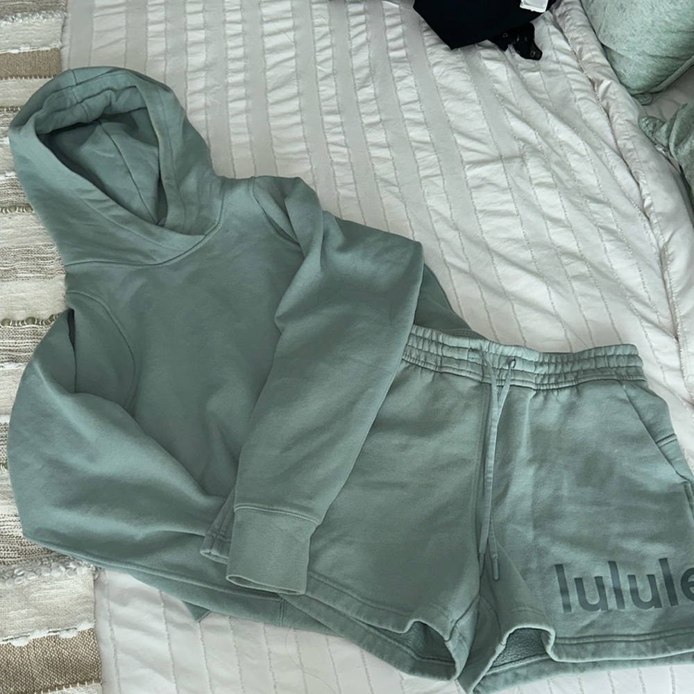 Lululemon set